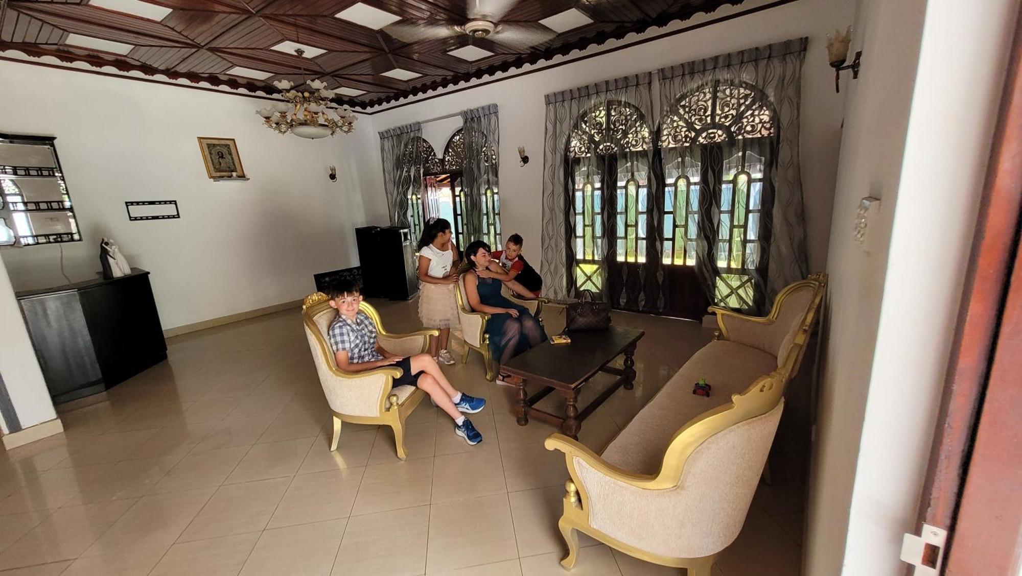 Shon Villa Negombo Buitenkant foto